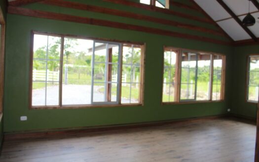 Se vende hermosa casa en en Guapiles