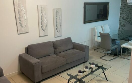 SE VENDE CASA TIPO TOWN HOUSE EN CONDOMINIO EN BRASIL, SANTA ANA