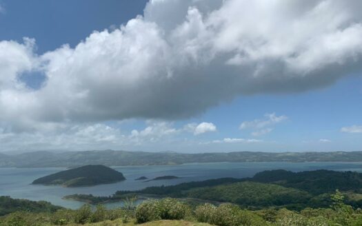 Terreno Tilaran Guanacaste vista al lago.