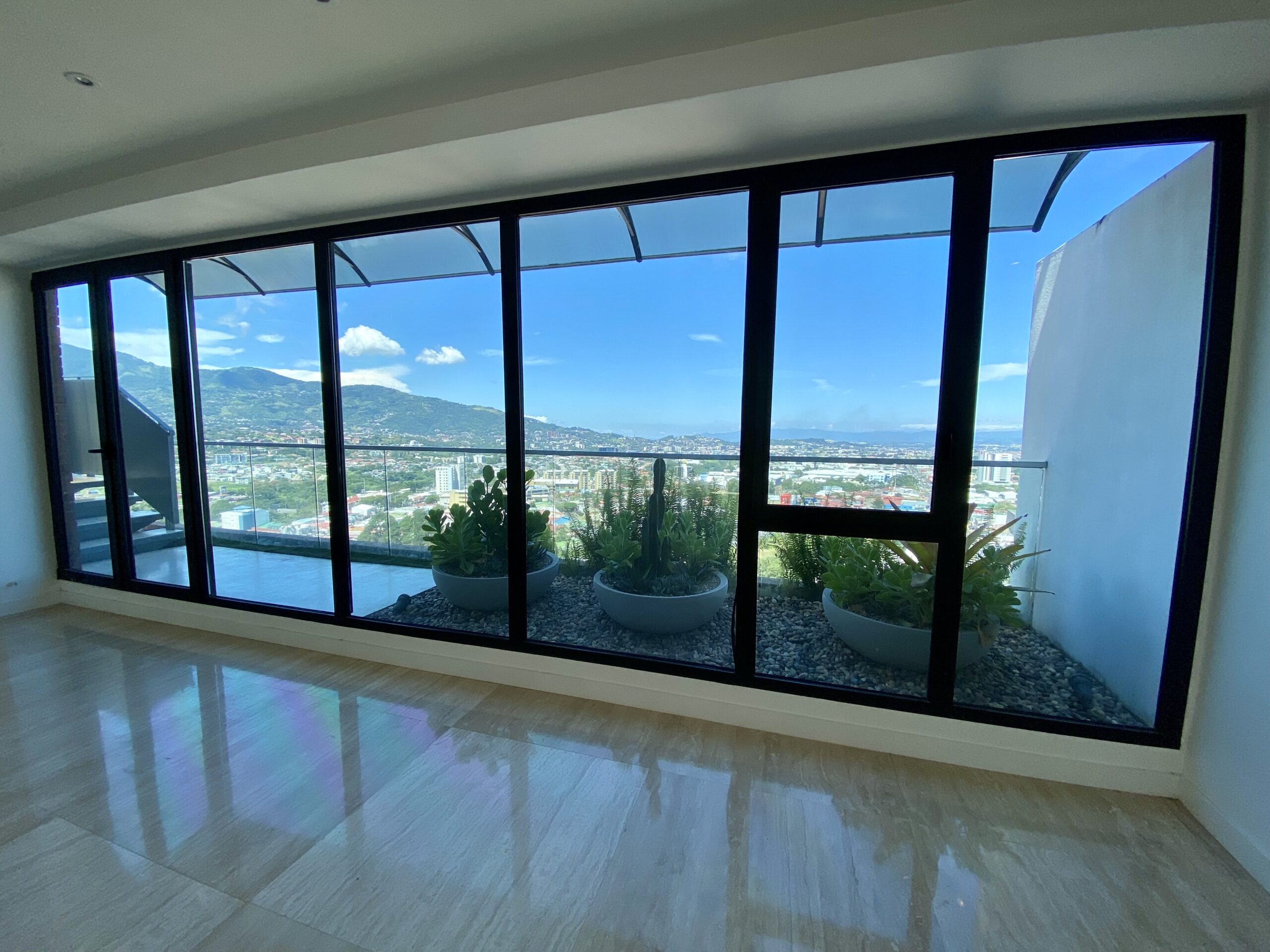 Picture of Luxurious Penthouse in Metropolitan Tower, Sabana – Realty Tokenized