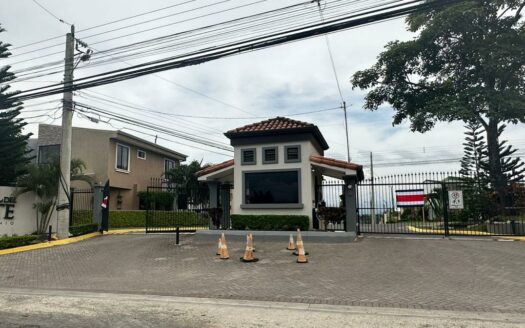 Terreno en Residencial Sol del Oeste en Turrucares Alajuela