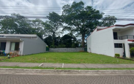 Terreno en Residencial Sol del Oeste en Turrucares Alajuela