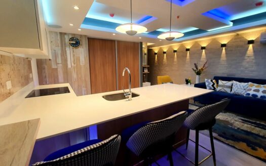 Estudio en torre Latitud Yoses amoblado. ¡Precio de oportunidad!